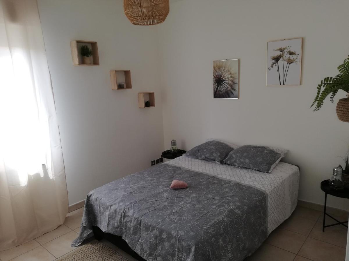Superbe Appartement De 90M2 A Uzes Super Equipe Avec Garage Et Grand Parking Privatif Екстериор снимка