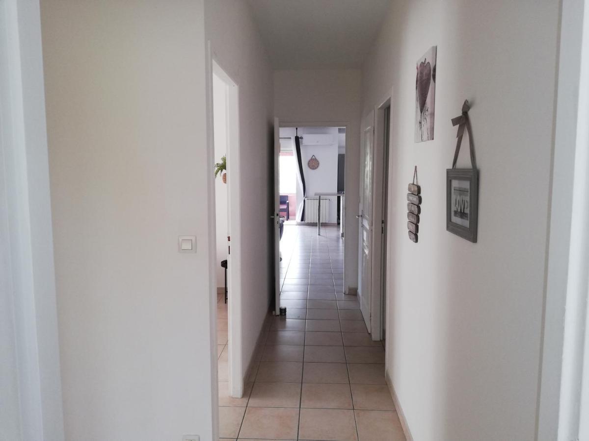 Superbe Appartement De 90M2 A Uzes Super Equipe Avec Garage Et Grand Parking Privatif Екстериор снимка